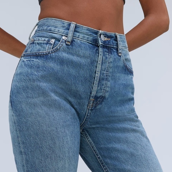 Everlane - Picture 4 of 6